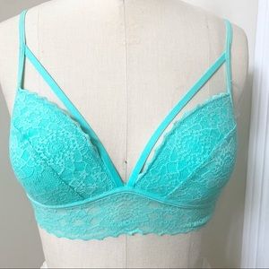 PINK by Victoria’s Secret Lightly Padded Bra 34C strappy lace